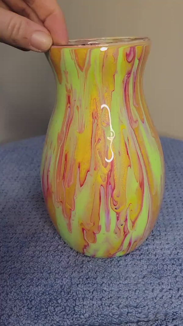 Resin paint pour bright pastel vase